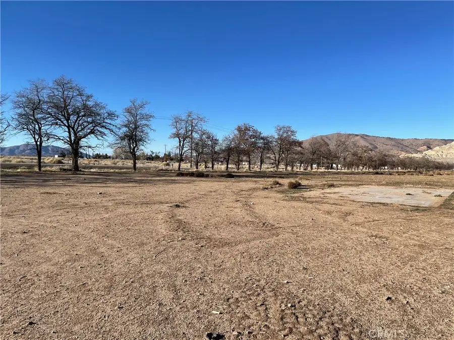 20028 Tehachapi Willow Springs Rd, Tehachapi, CA 93561 - Image #3