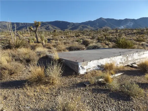 15 Tate Lane, Lucerne Valley, CA 92356