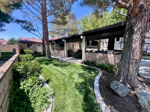 11594 Wedgewood Drive, Apple Valley, CA 92308