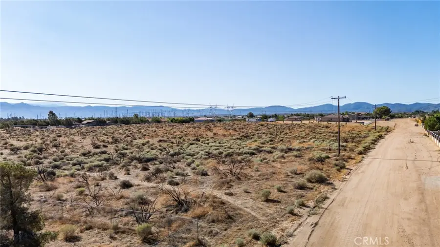 44 Christina Road, Oak Hills, CA 92344 - #2