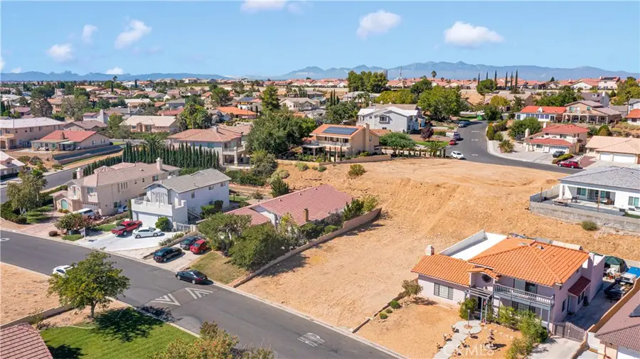 13570 Chinquapin Dr, Victorville, CA 92395 - #2