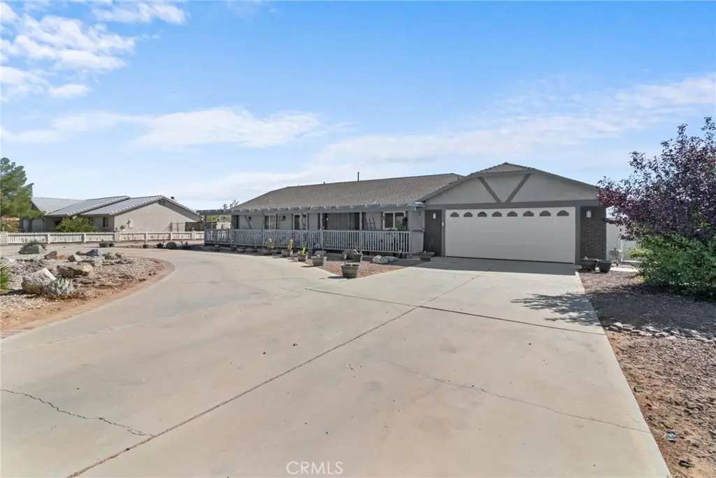 15375 Ramona Rd, Apple Valley, CA 92307 - Image #1