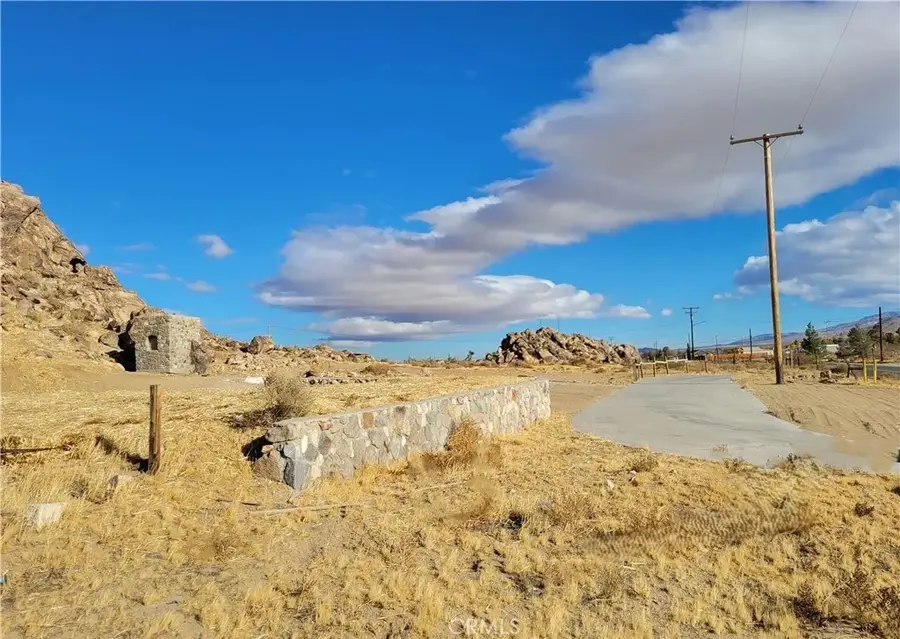 30588 Ca-18, Lucerne Valley, CA 92356 - Image #3