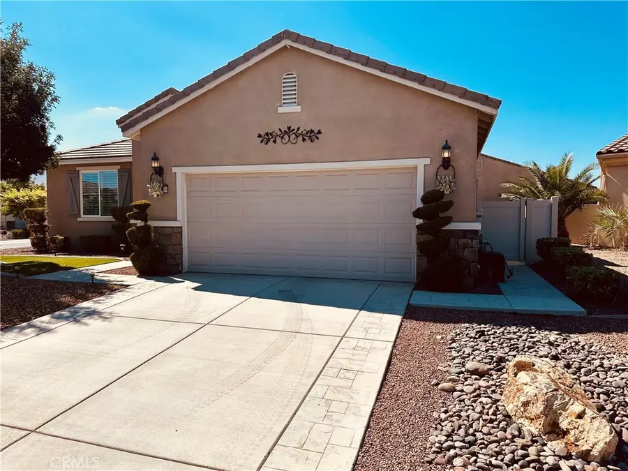 19369 Glaslyn, Apple Valley, CA 92308 - #2