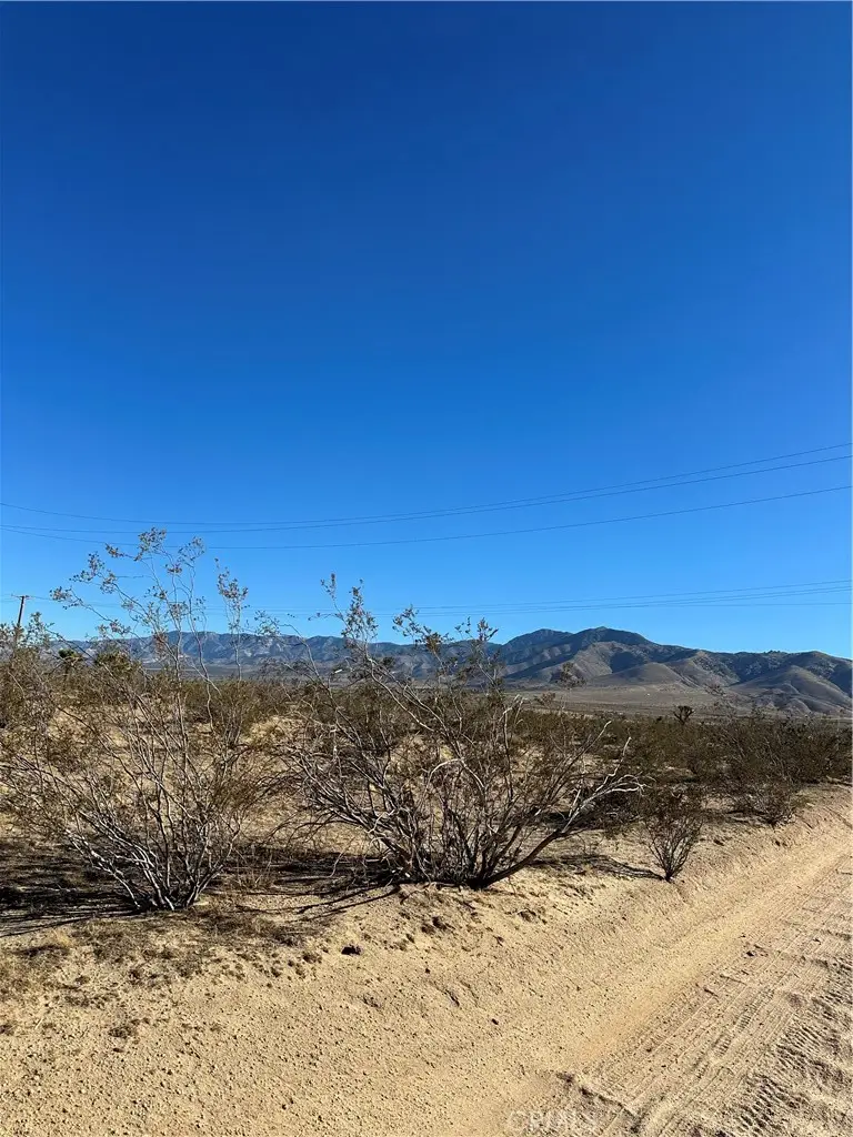 12 Canyon View Road, Apple Valley, CA 92308 - Image #1