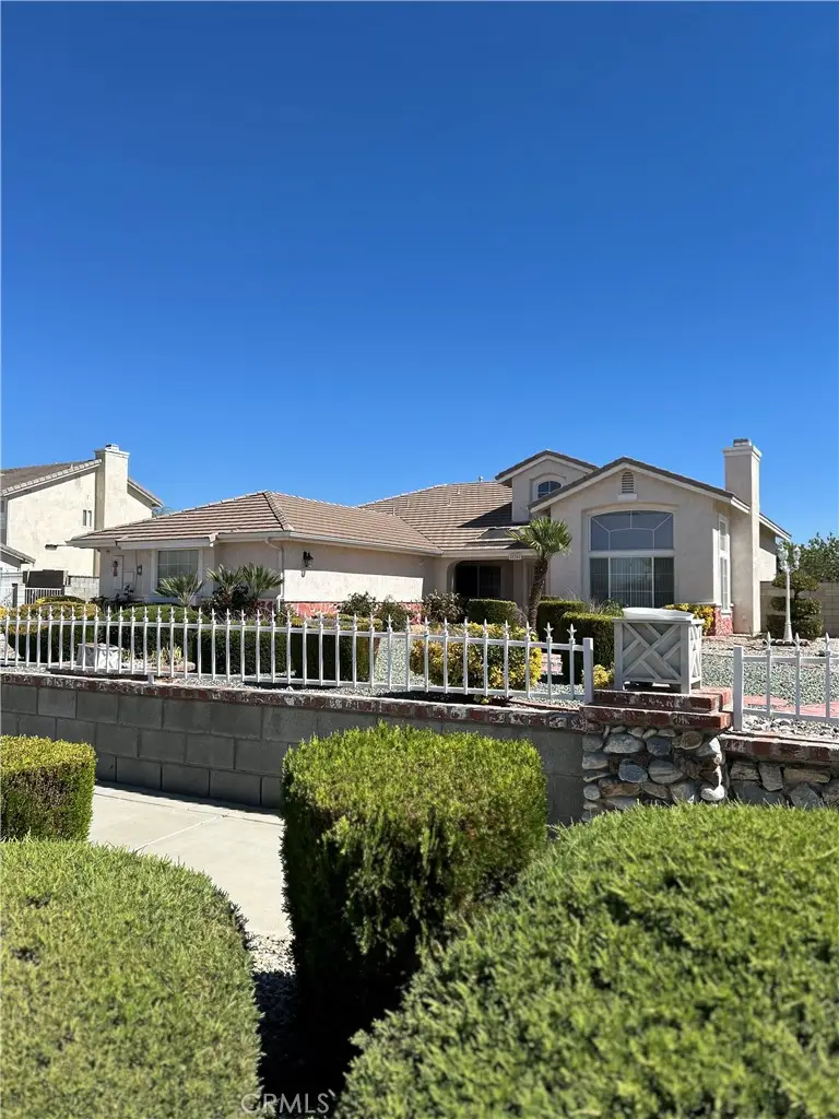 20361 Pahute, Apple Valley, CA 92308 - Image #2