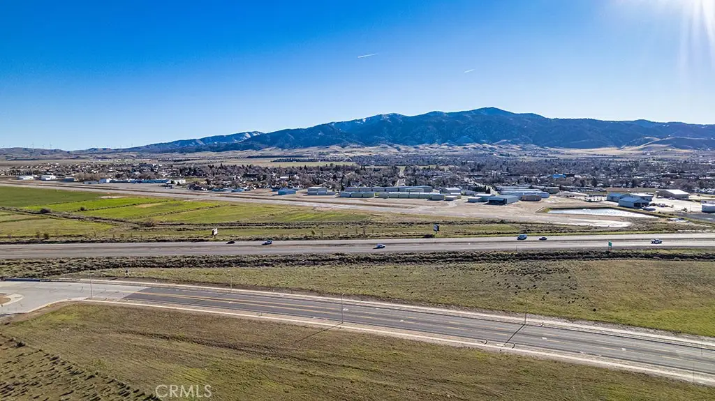 8 Challenger, Tehachapi, CA 93561 - #1