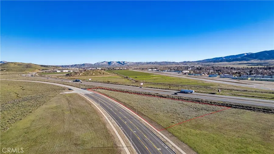 8 Challenger, Tehachapi, CA 93561 - #2