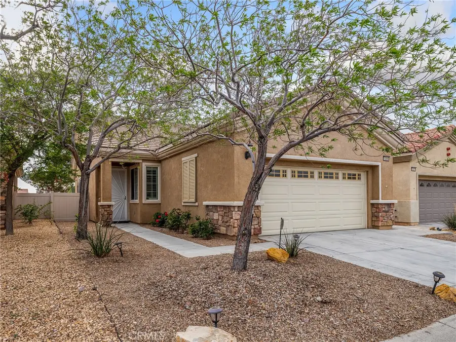 10364 Lakeshore Drive, Apple Valley, CA 92308 - #3