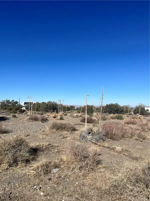 1 Beekley, Phelan, CA 92371