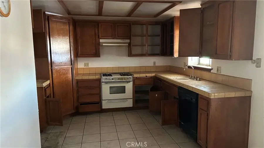 11861 10th, Hesperia, CA 92345 - Image #3