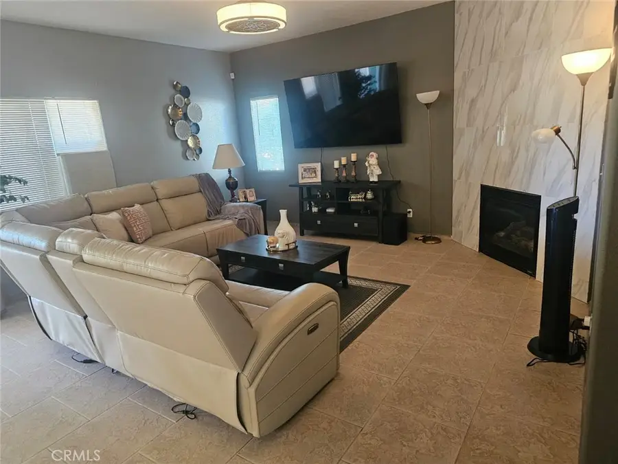 14630 Hondo, Victorville, CA 92394 - Image #3