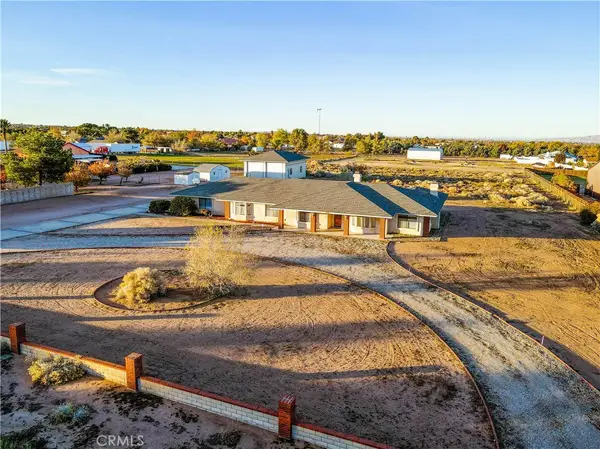 14032 Tioga Street, Oak Hills, CA 92344