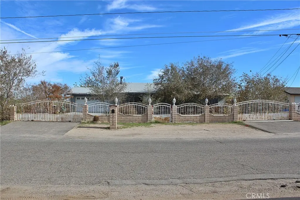 10753 Pinon Avenue, Hesperia, CA 92345 - Image #1