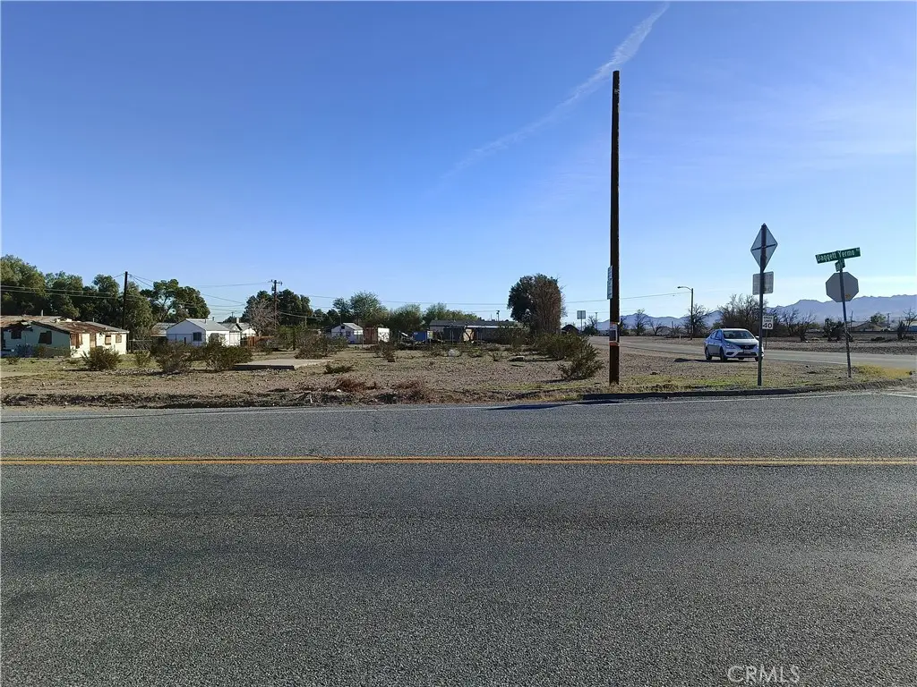 10 Santa Fe Street, Daggett, CA 92327 - #1