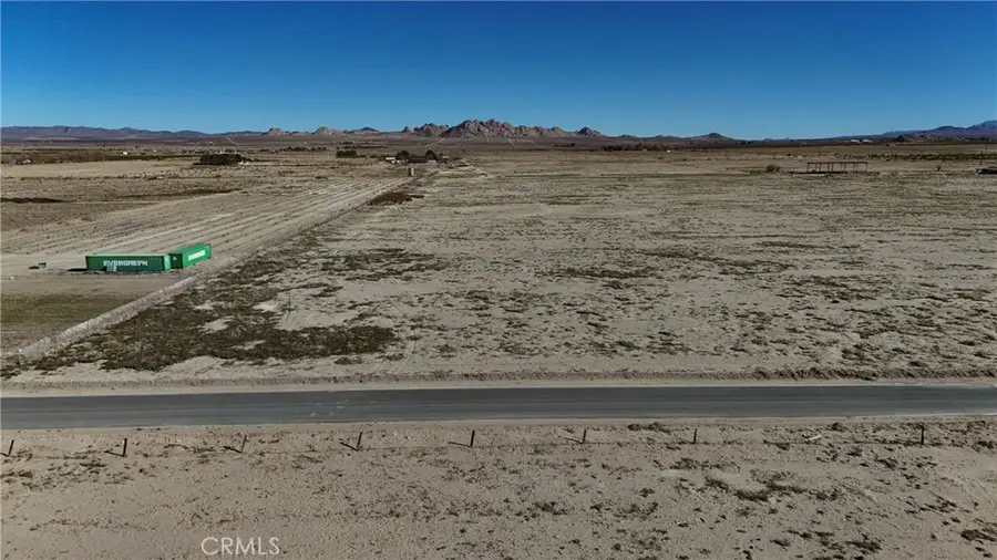 790 Locust Avenue, Lucerne Valley, CA 92356 - #2
