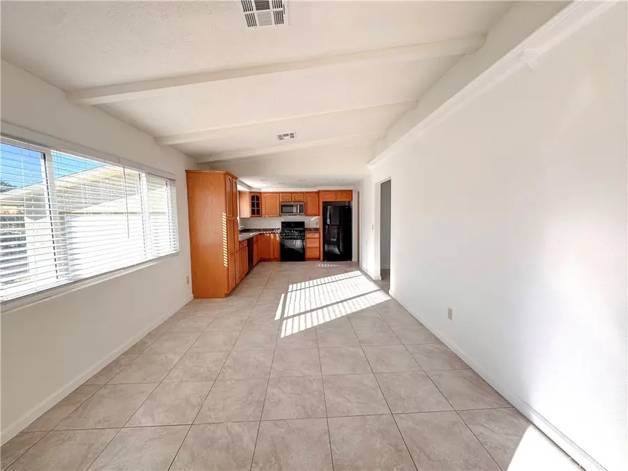 27474 Travertine, Barstow, CA 92311 - Image #2