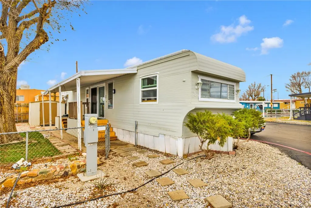 22325 Highway 18 #8, Apple Valley, CA 92307 - Image #1