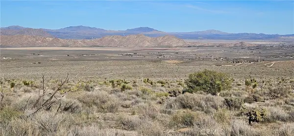 26845 Grand View Rd, Apple Valley, CA 92308