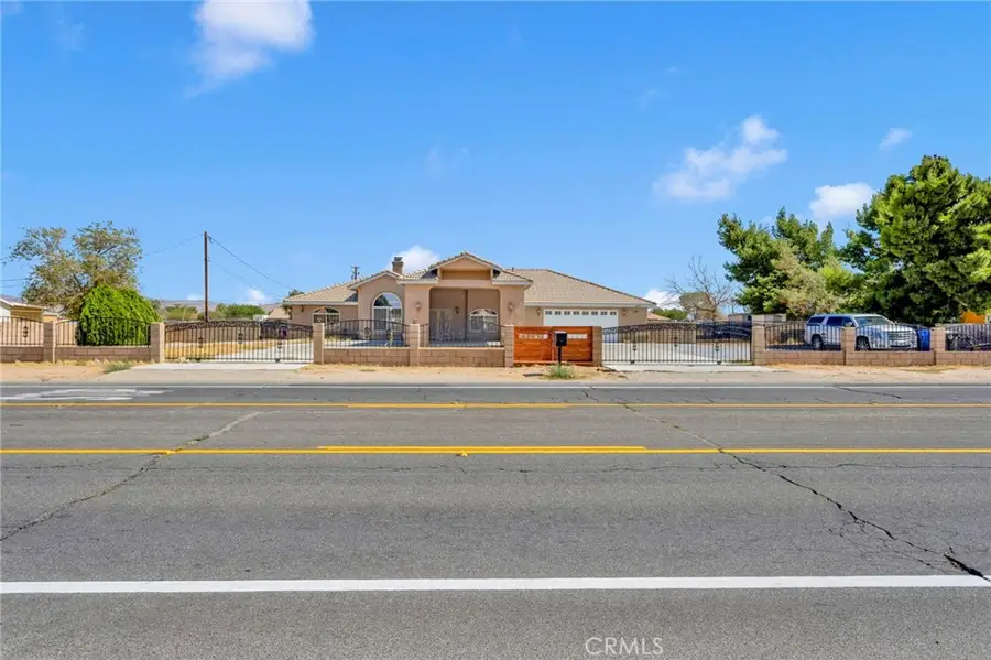 13597 Kiowa, Apple Valley, CA 92308 - Image #3