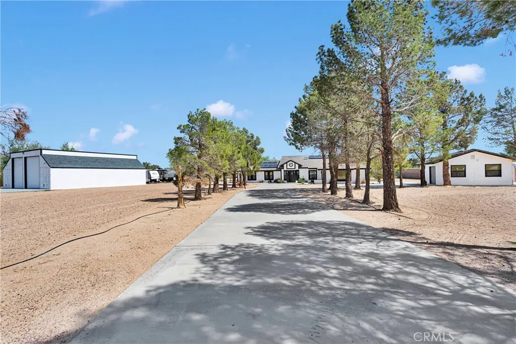 37077 Coyote Lake, Newberry Springs, CA 92365 - #1