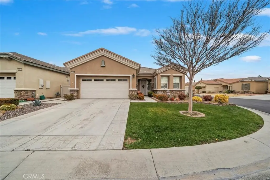 19484 Biltmore Road, Apple Valley, CA 92308 - #1