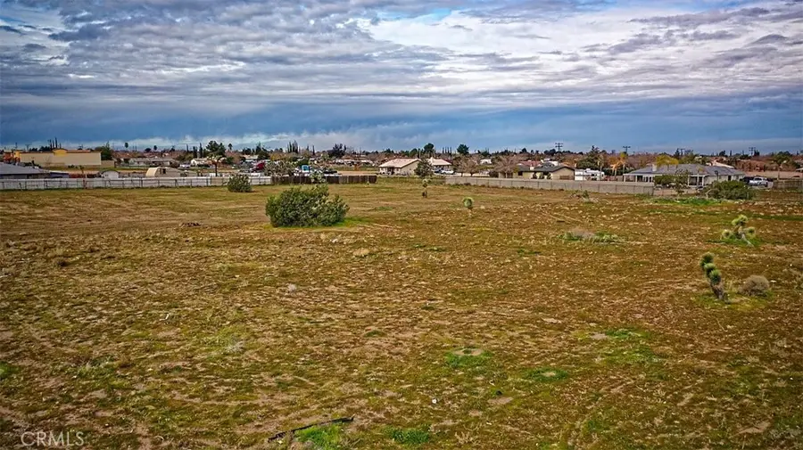 15058 Main, Hesperia, CA 92345 - Image #2