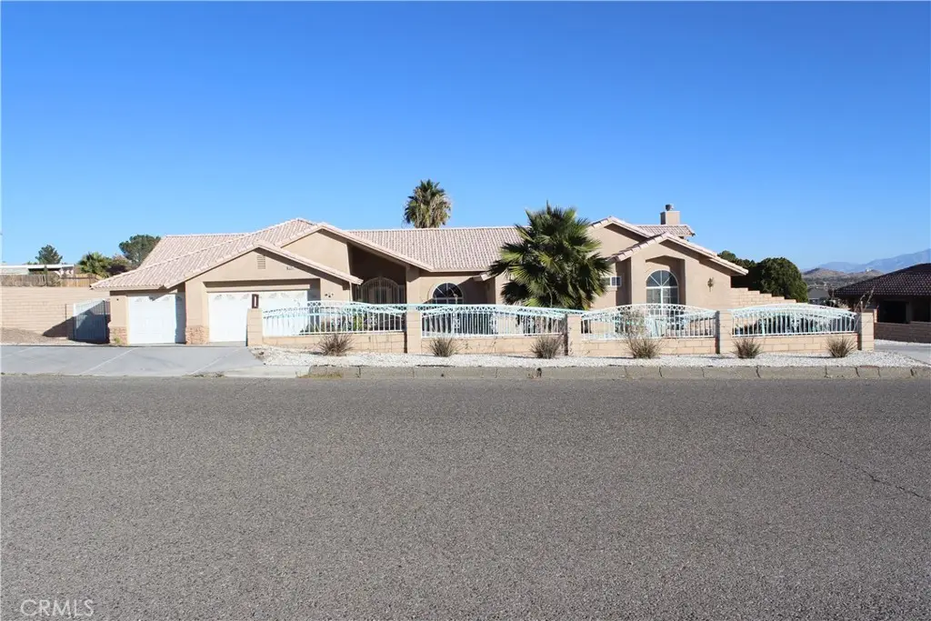 16263 Chiwi Road, Apple Valley, CA 92307 - Image #1