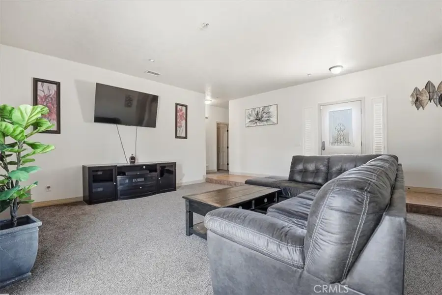 9323 Serra, Phelan, CA 92371 - #3