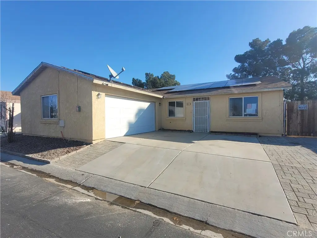25064 Avenida Laredo, Barstow, CA 92311 - #1