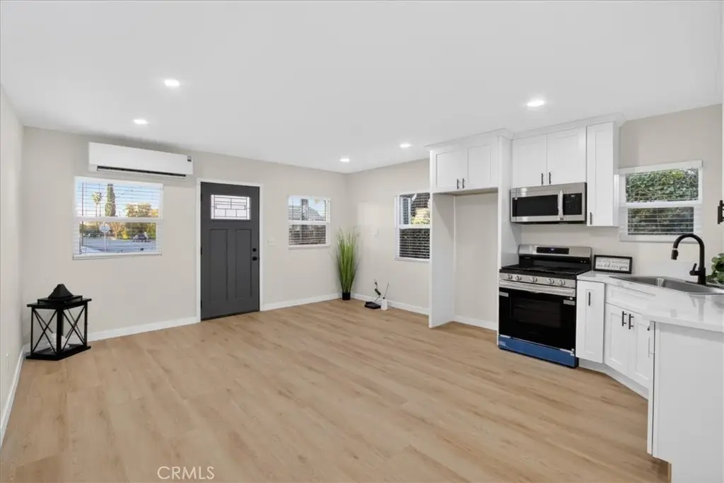 1190 W 7th, San Bernardino, CA 92411 - #1
