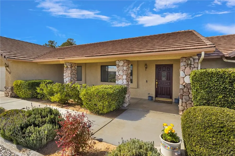 12574 Sarsi Court, Apple Valley, CA 92308 - #2