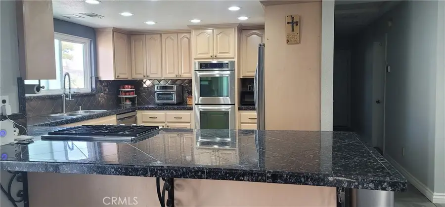 19786 Symeron Road, Apple Valley, CA 92307 - #2