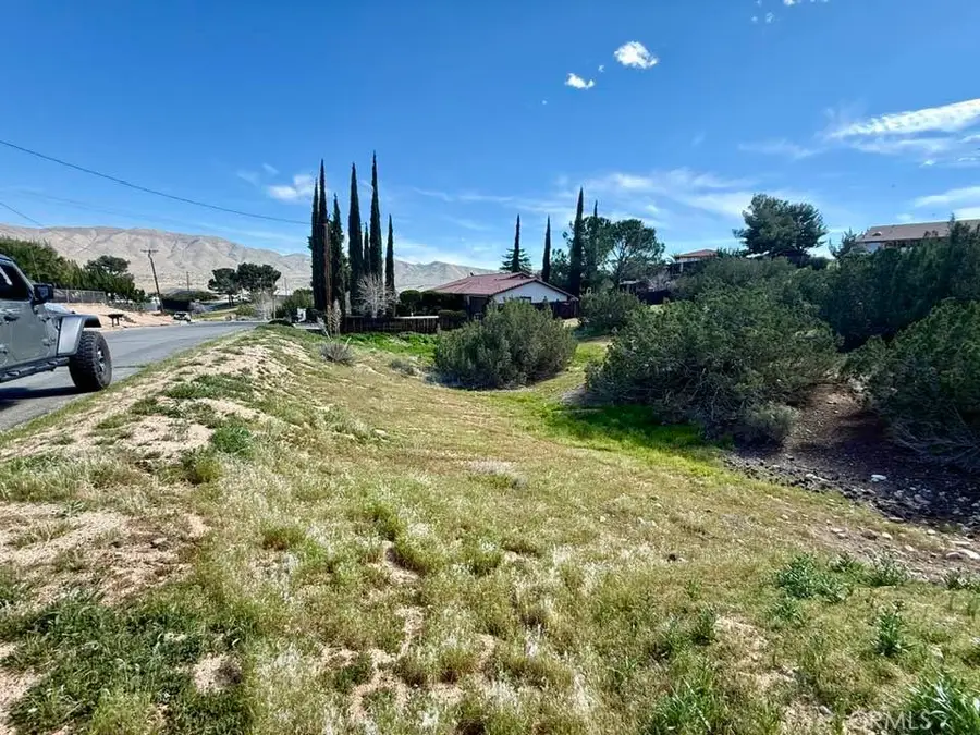 39833428 Fairburn, Hesperia, CA 92345 - #2