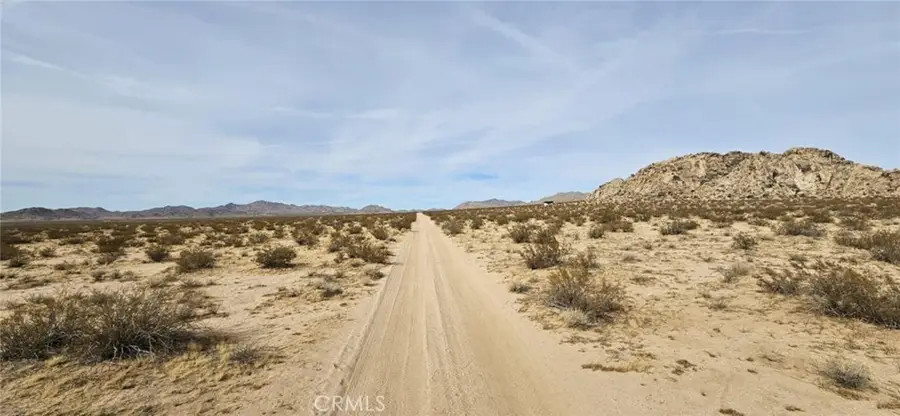 800 Jones Rd. (near), Lucerne Valley, CA 92356 - #3