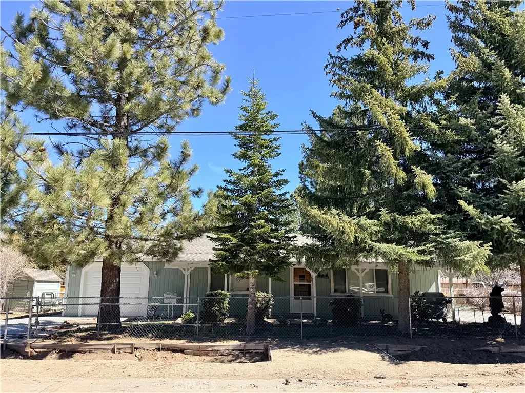 829 W Country Club Boulevard, Big Bear City, CA 92314 - #1