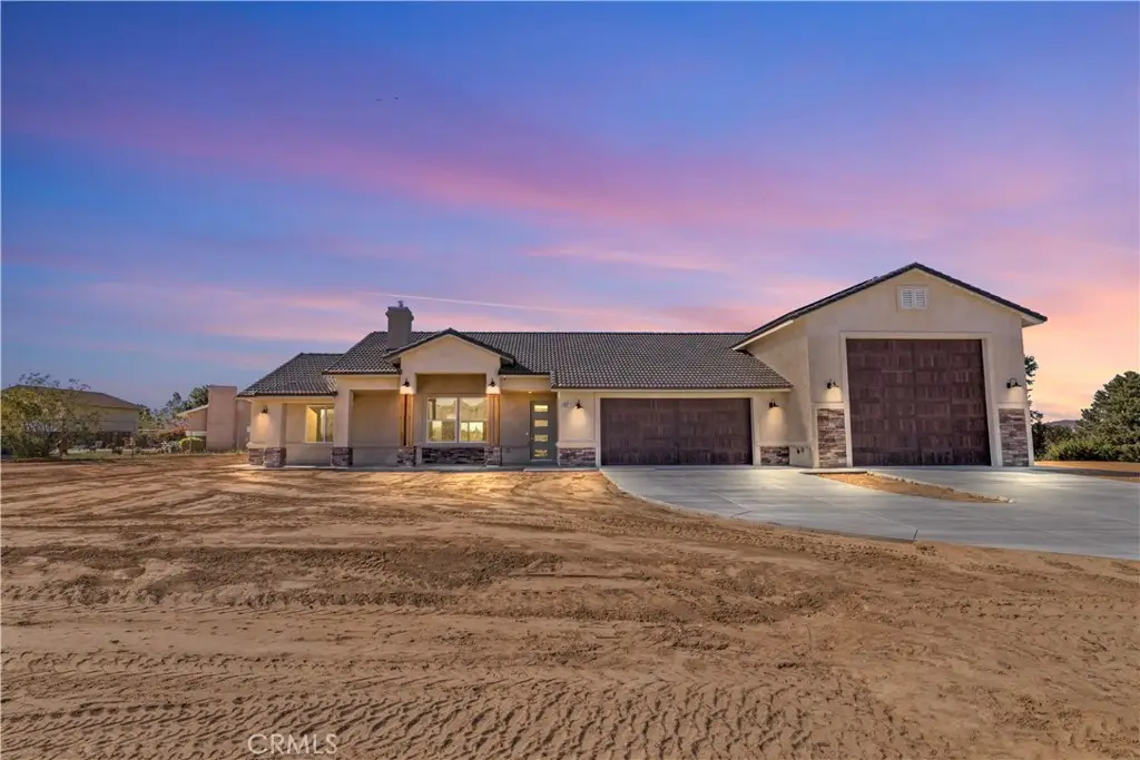 18826 Valencia, Hesperia, CA 92345 - #1