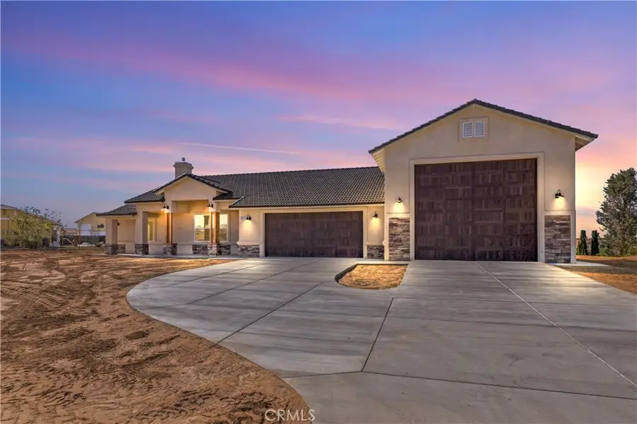18826 Valencia, Hesperia, CA 92345 - #2