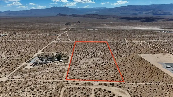 709 East End Road, Lucerne Valley, CA 92356