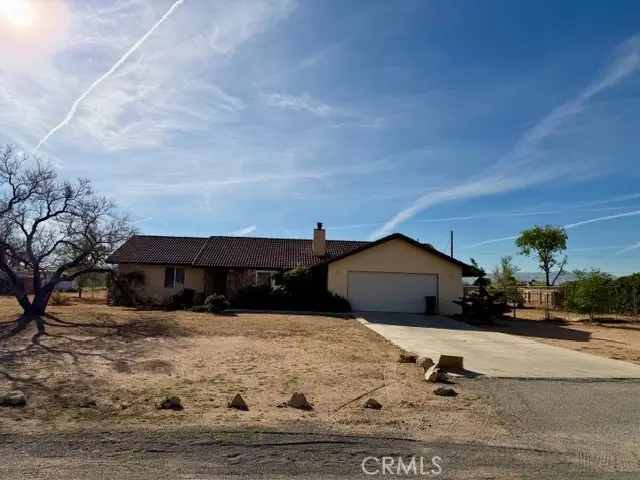 15155 Apache, Apple Valley, CA 92307 - #1