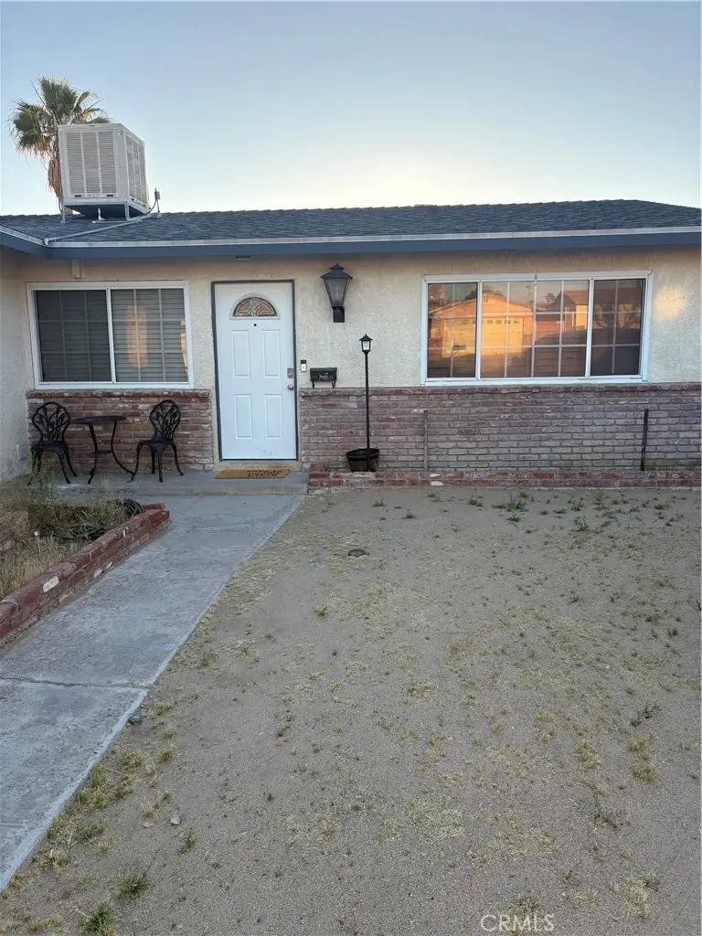 409 Fenmore, Barstow, CA 92311 - #1