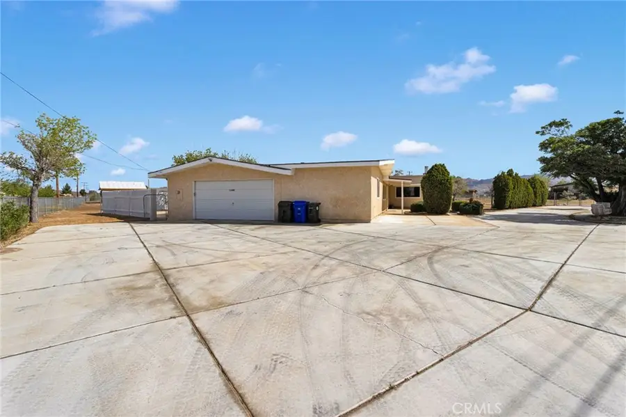 21008 South Road, Apple Valley, CA 92307 - #3