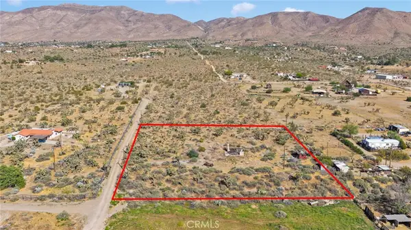 1 Lamprey Road, Apple Valley, CA 92308