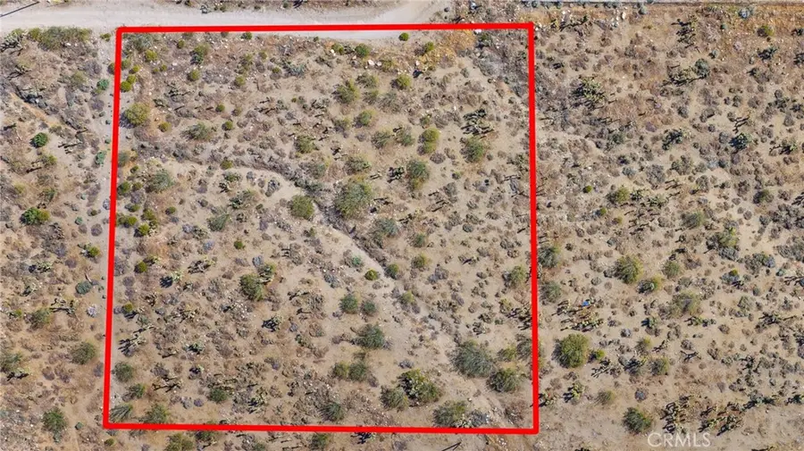 4 Lamprey Road, Apple Valley, CA 92308 - #3