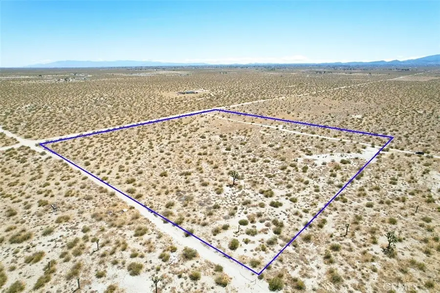 7 Beekley Road, Phelan, CA 92371 - #3