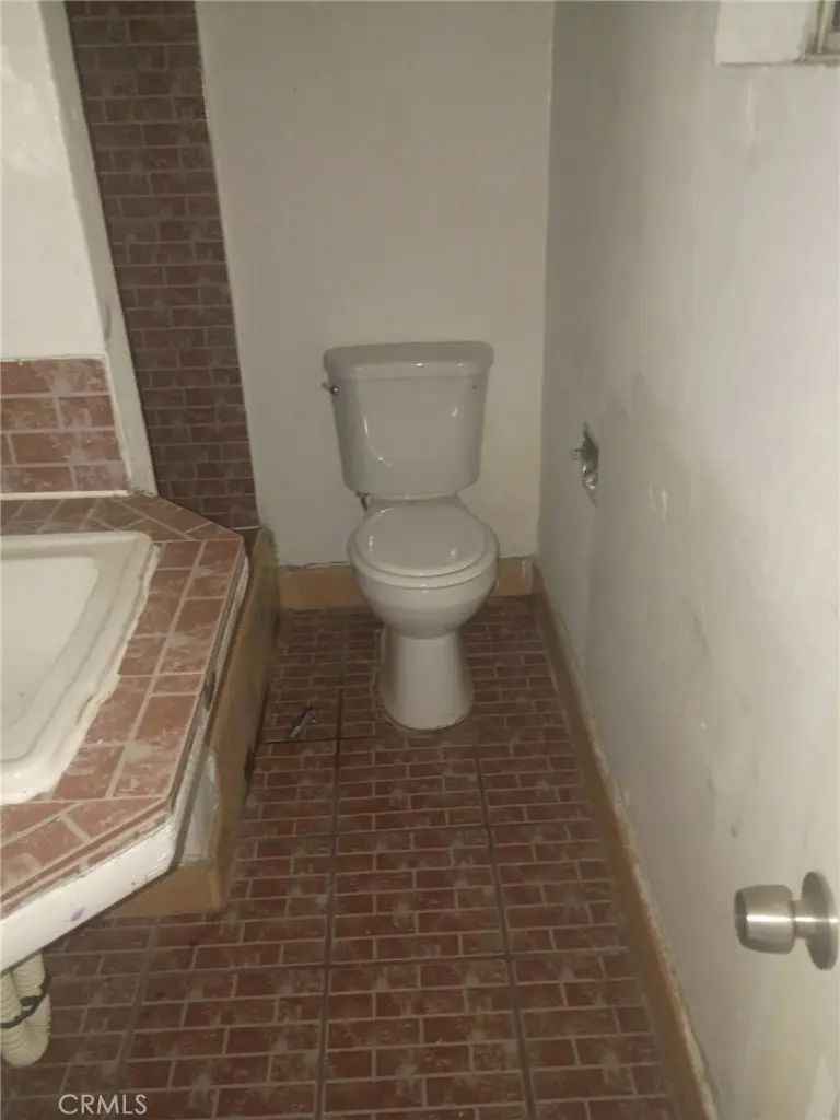 924 E Main, Barstow, CA 92311 - #3