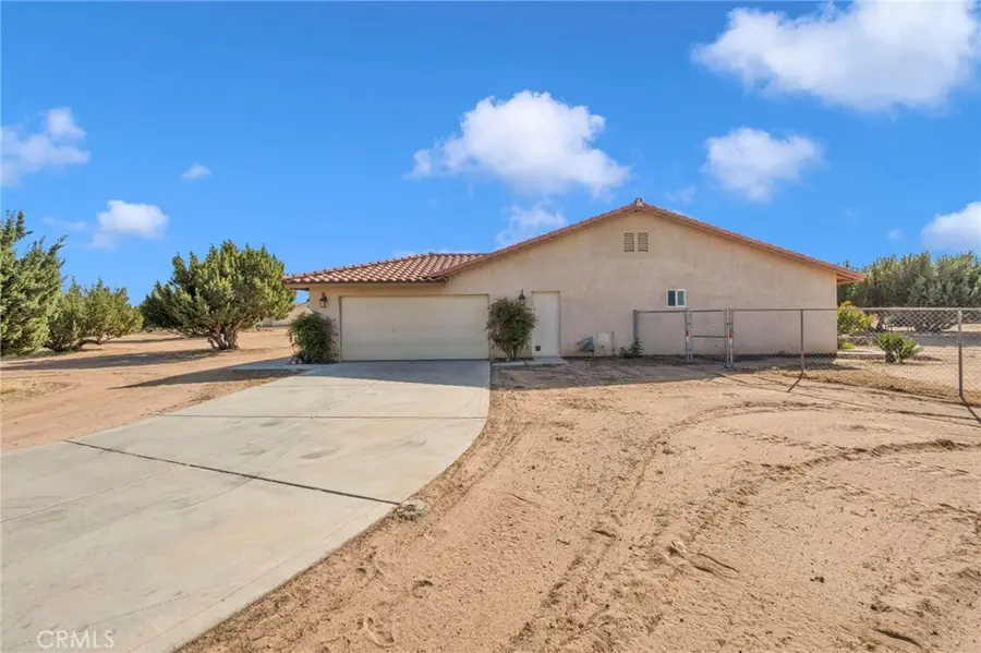 8626 Coyote Trail, Oak Hills, CA 92344 - #3