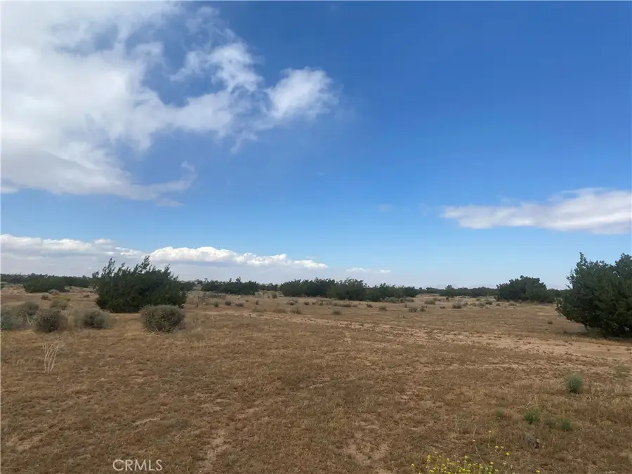 0 Arrowhead Lake Rd, Hesperia, CA 92345 - #3
