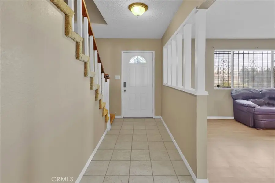 14637 Sequoia, Hesperia, CA 92345 - #2