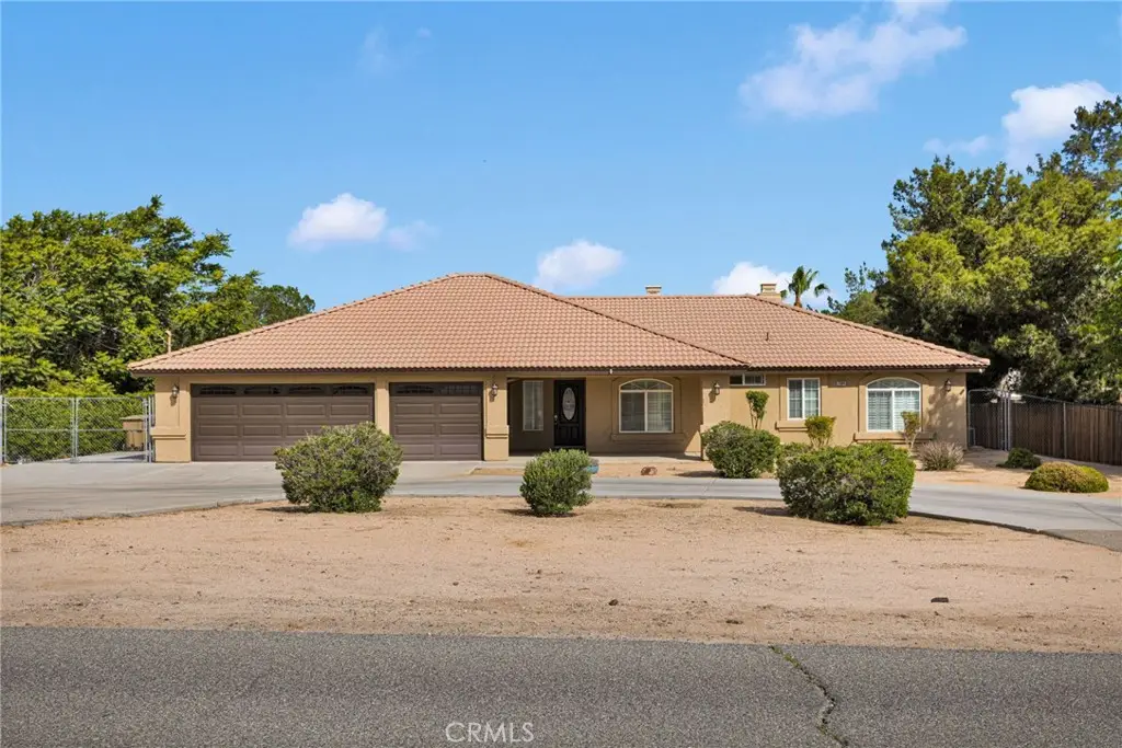 17594 Bangor, Hesperia, CA 92345 - #1